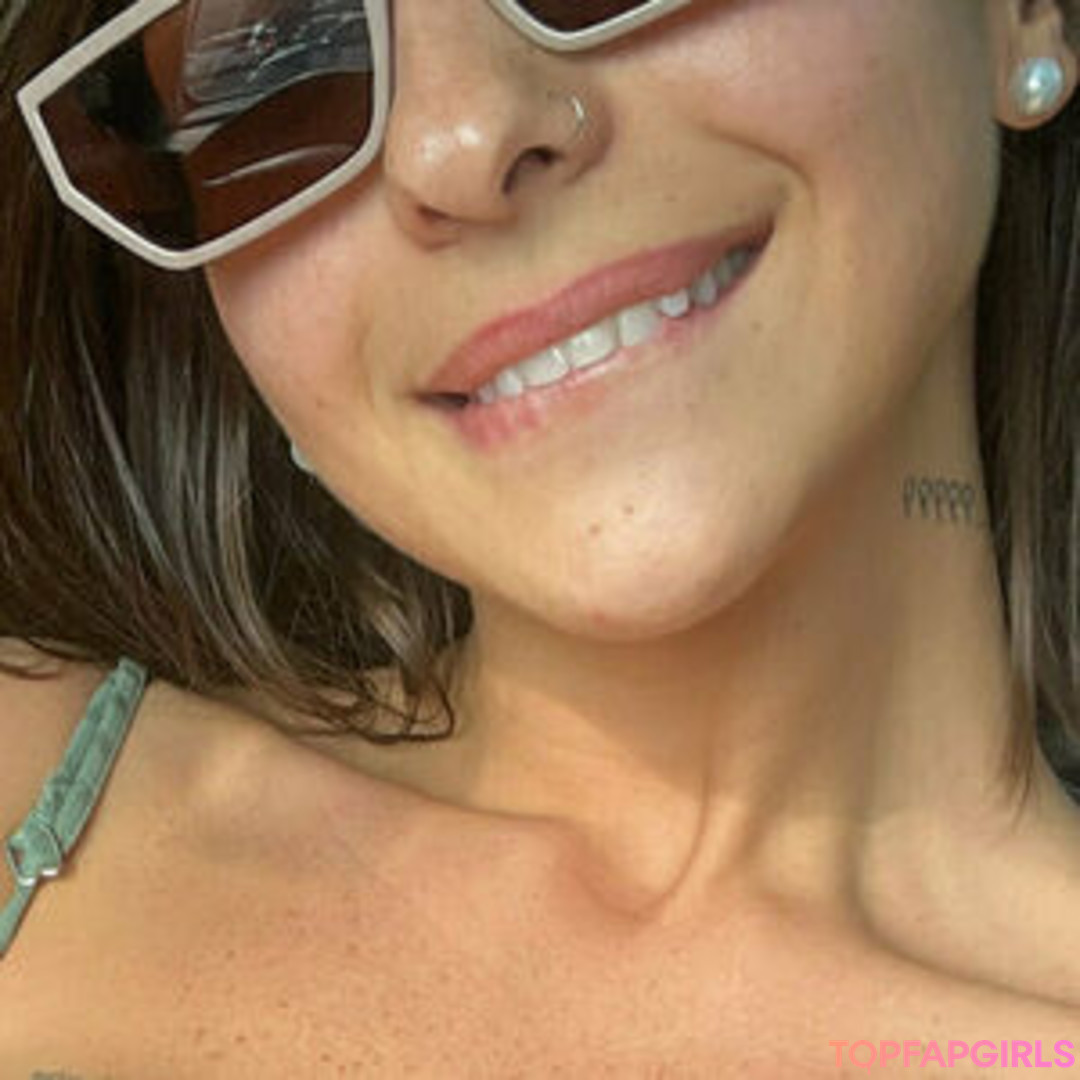 karolrosalin sex model photos