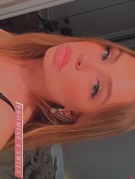 army milf onlyfans sexy photo