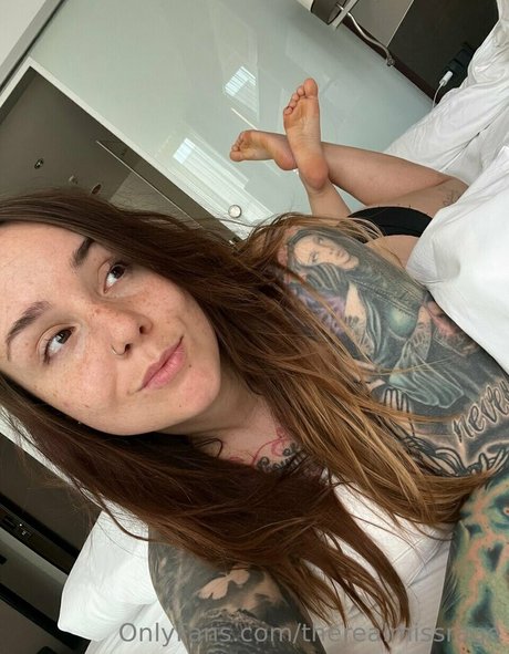 slim onlyfans porno image