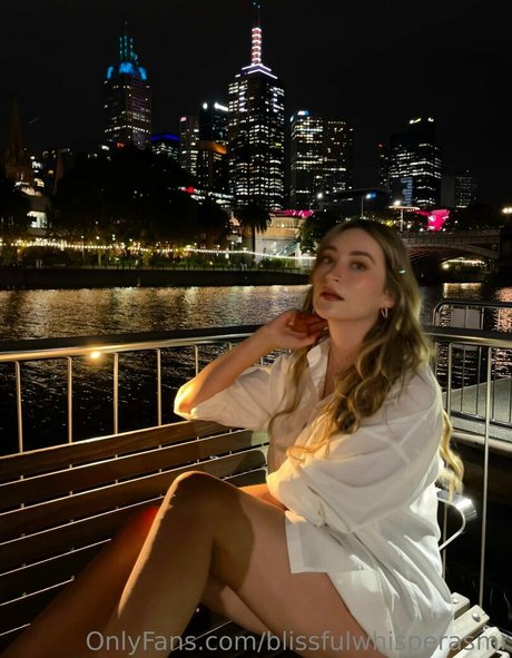 eyes onlyfans hot photo