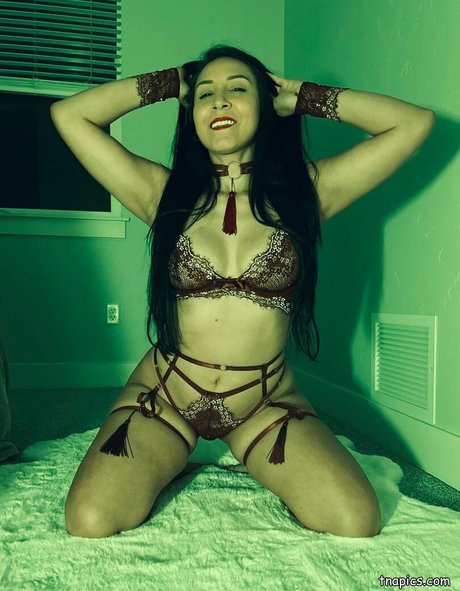 Luna Gonzales top profile image