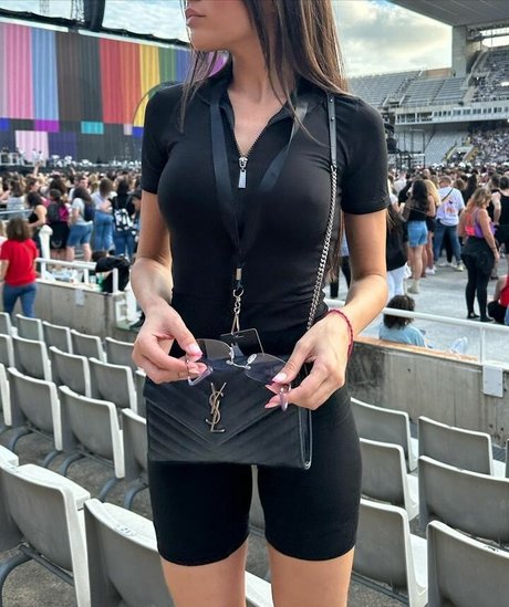 Anabel Hernandez porn model pictures