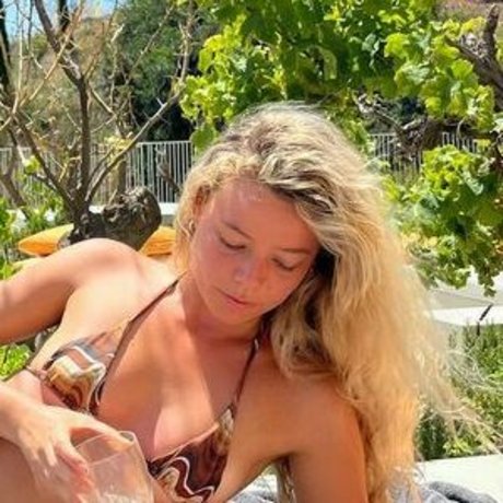 Alba Reche xxx model pics