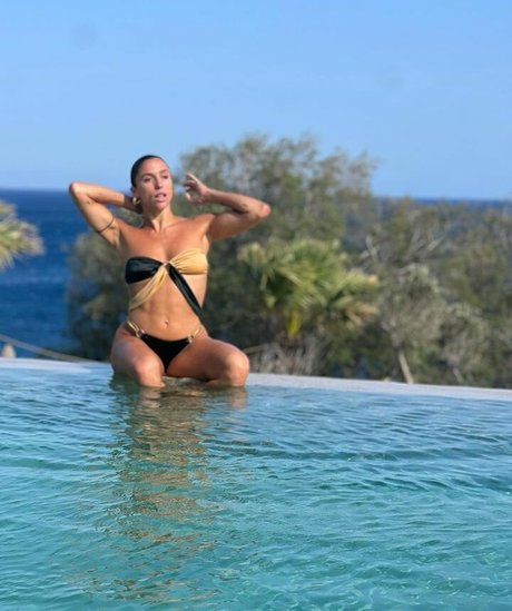 amateur asian onlyfans hot pics