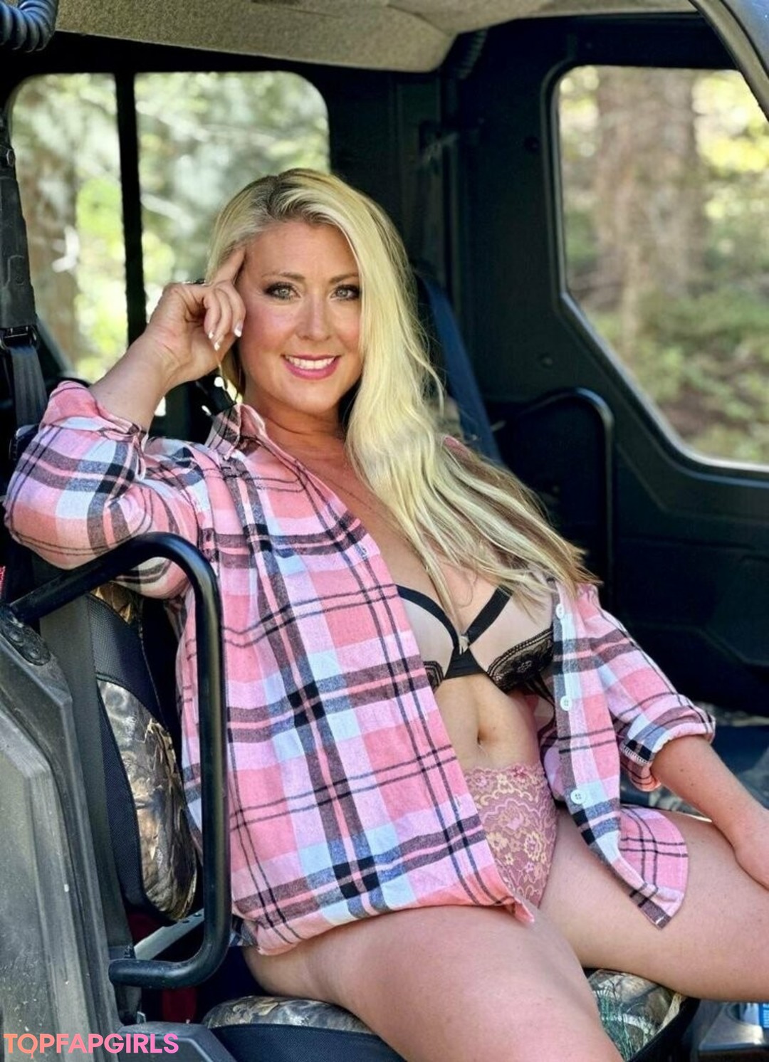 chubby nude onlyfans art nude picture