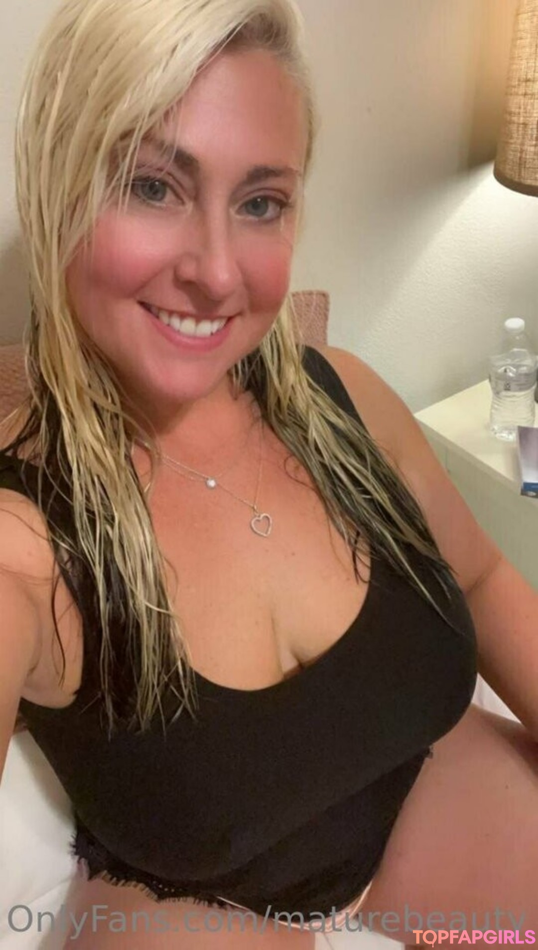 petite blonde milf onlyfans free sexy pictures