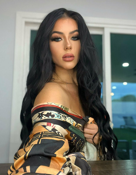 kyliescreamsvip model pretty pic