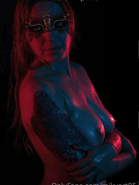 tiny onlyfans erotic pics