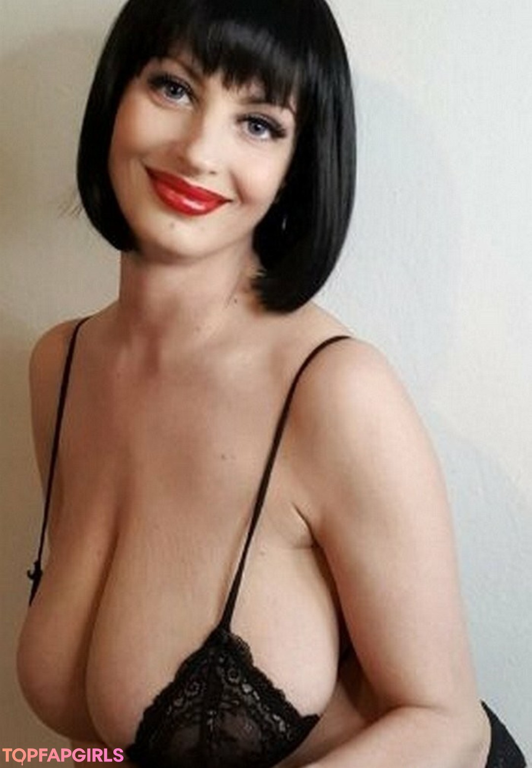 Lisa Bukawski sex actress photo