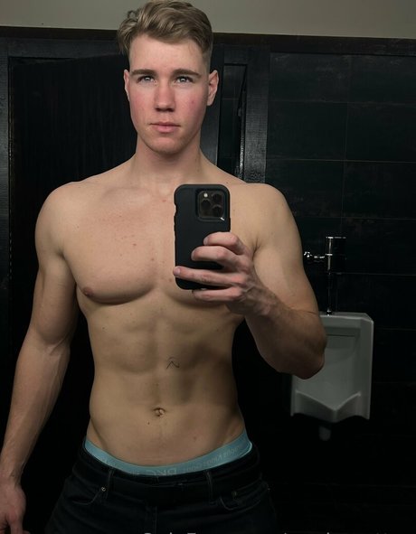 swolemattyy adult actress photo