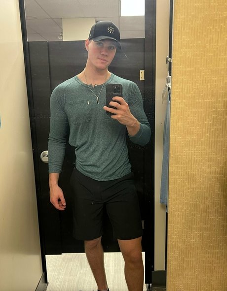 milf free onlyfans pornographic images