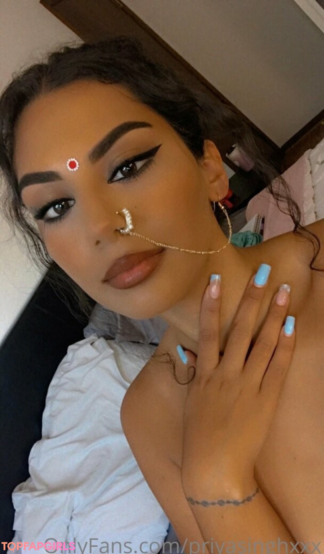 priyasinghxxx model sexy picture