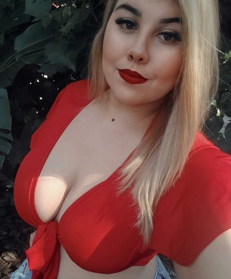 busty onlyfans sexy nudes pic