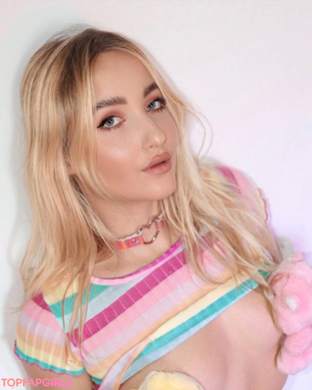 Chloe Chevalier erotic star gallery