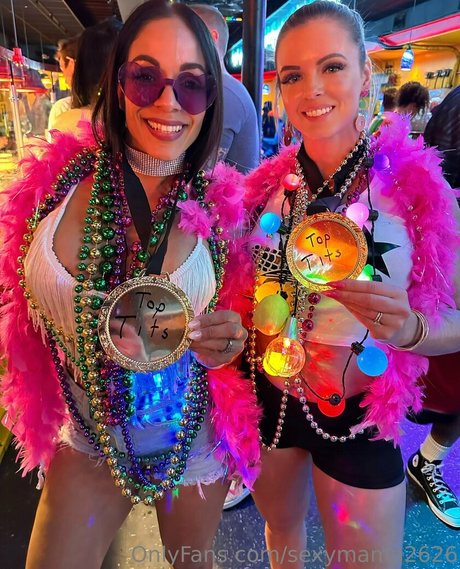 sexymama2626 hot star photos