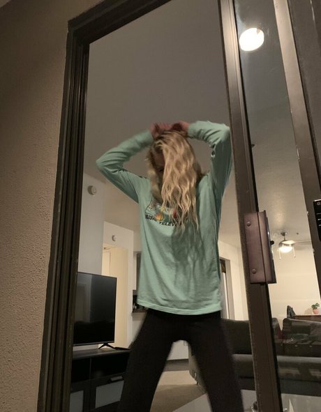 hollyhotwife nudes pornstar image