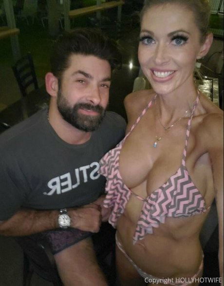 hollyhotwife pornstar top pic