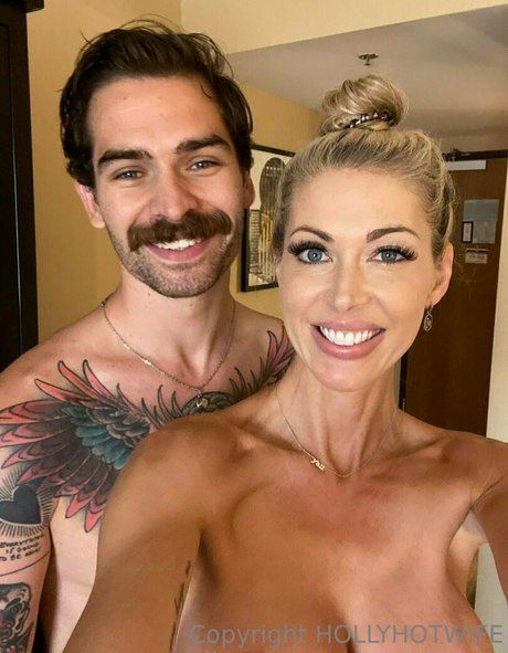 hollyhotwife star best pictures