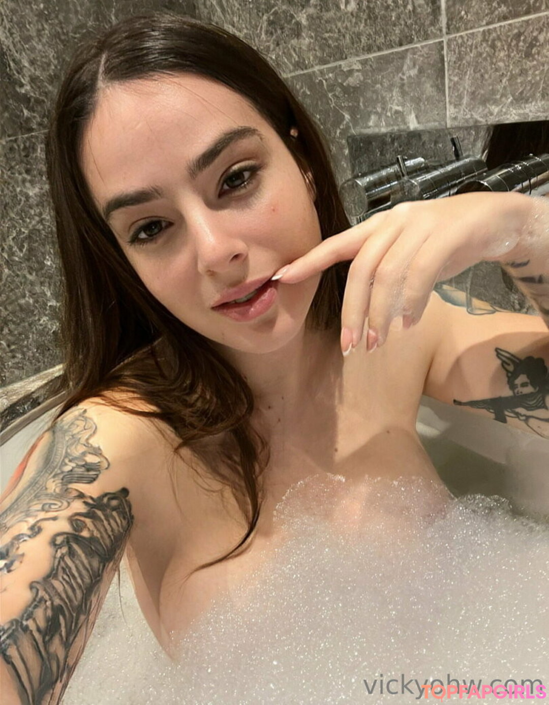 vickydelfrancofree model hot photo