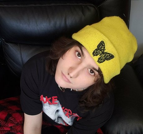 skyyshark adult actress photo