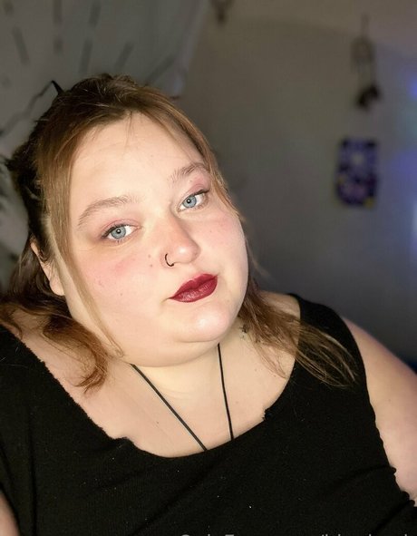 biggbeck porn actress img