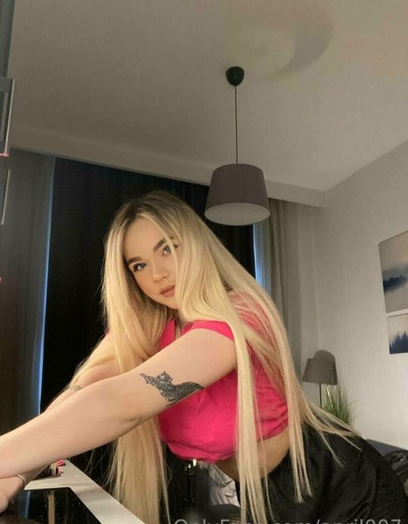 april007 model hd photos