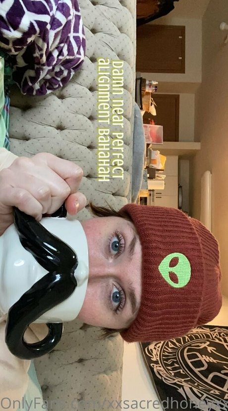 femboy asian onlyfans erotic image