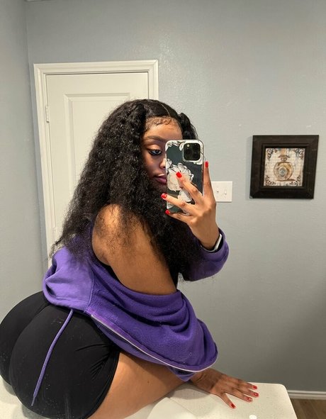 Iamdomtease high quality pornstar photos