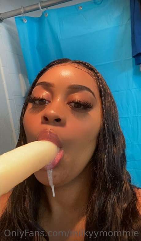 Iamdomtease erotic star photos