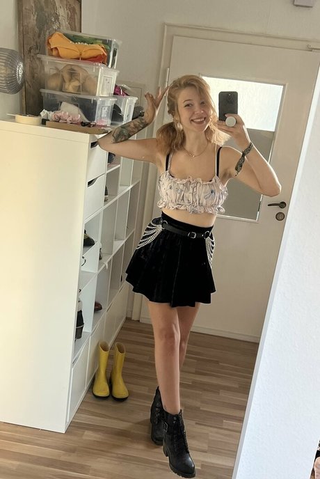 vleafnin nice pornstar images