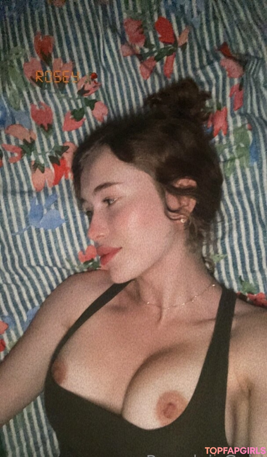 porcelaingoirl erotic pornstar pic