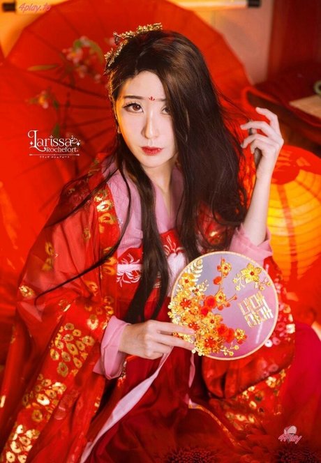 Larissa Rochefort pornstar archive