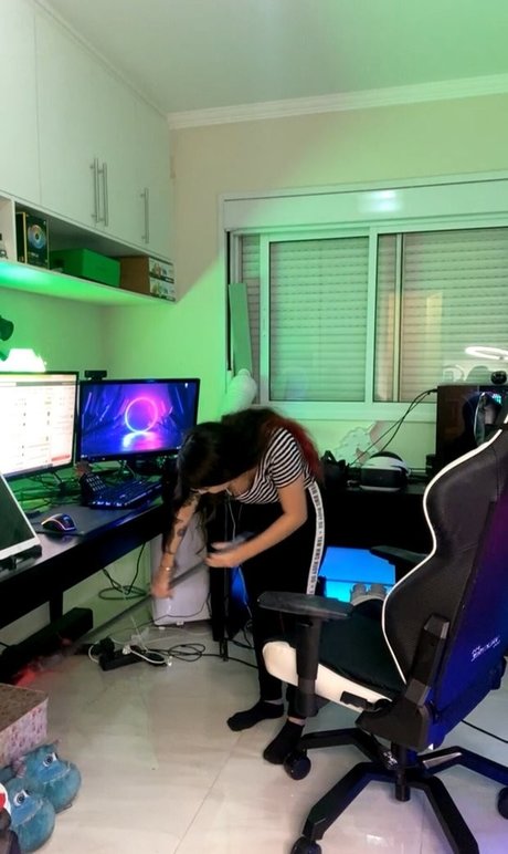 Diretora Muniz model hot picture