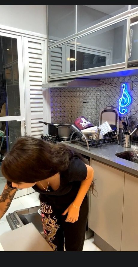 Diretora Muniz sexy star photos