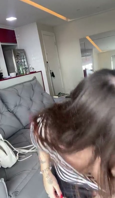 Diretora Muniz exclusive star pictures