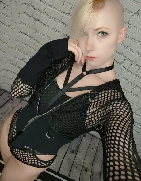 hanari502 beautiful model image