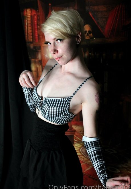 hanari502 hot pornstar picture