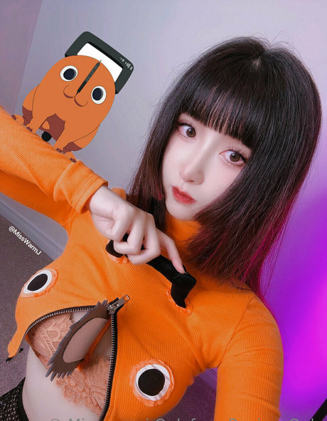 MissWarmJ nice model pics