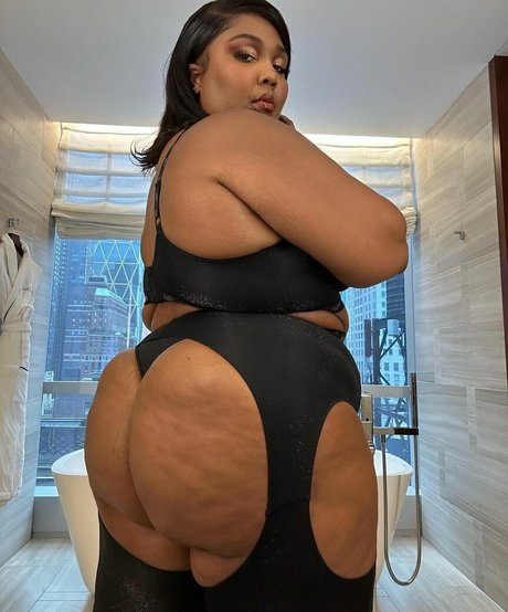 pretty ebony onlyfans exclusive pic