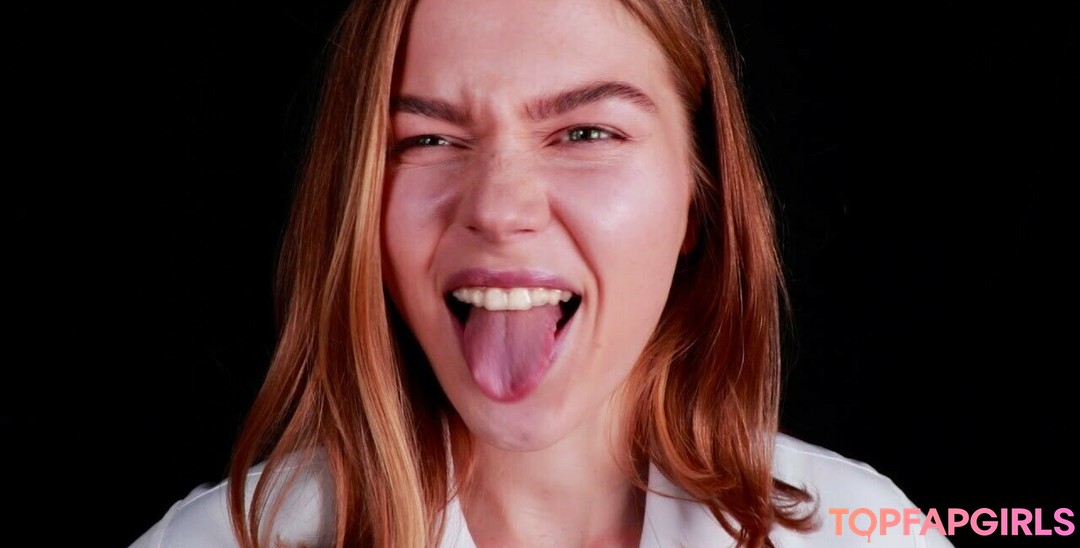 Lizi Asmr adult model picture