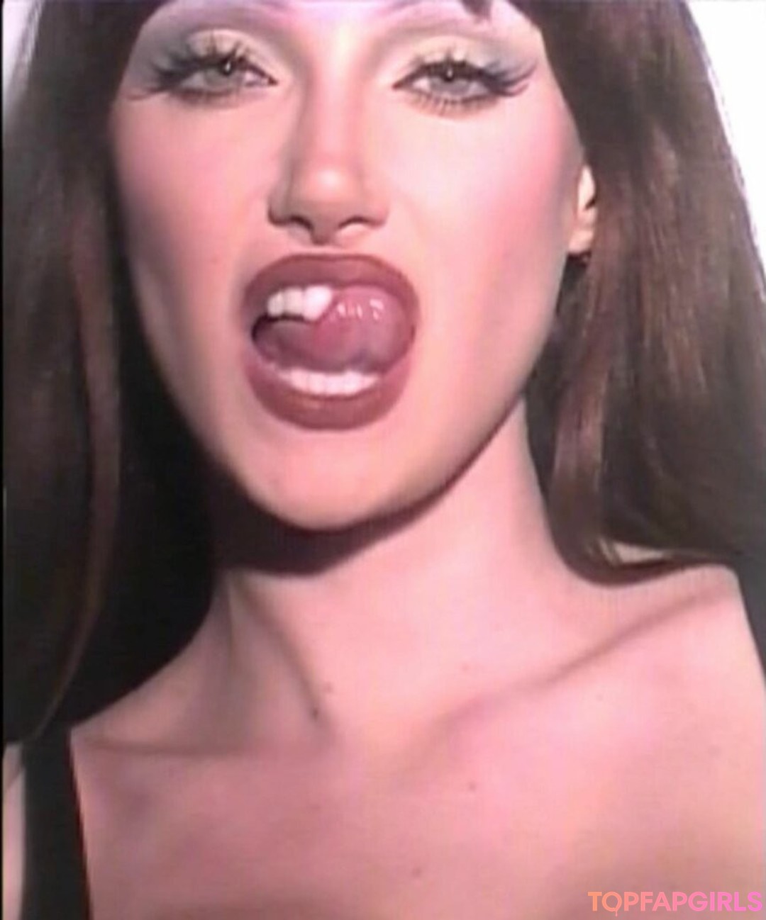 Olivia OBrien top model pics