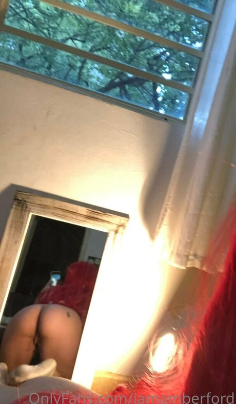 Amber Ford beautiful actress pics