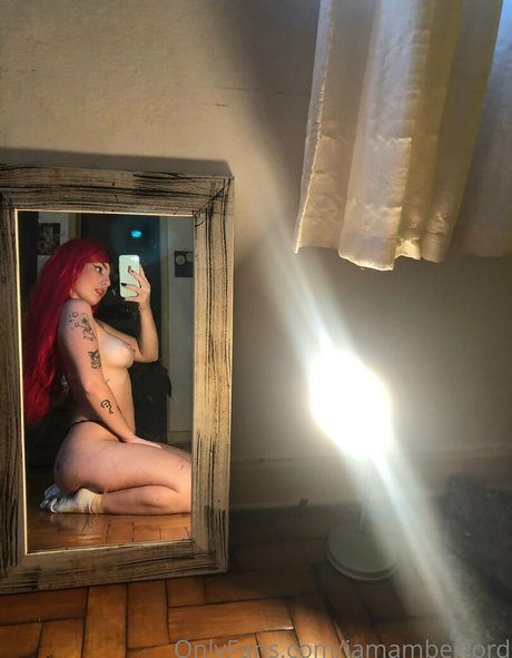 Amber Ford hd actress pic