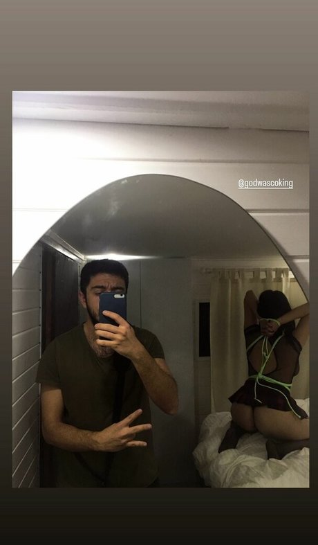 Beyza Durusu naked star galleries