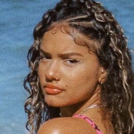 Louisiew free star photos