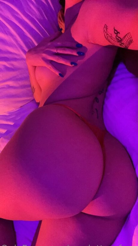 clothed onlyfans nice pic