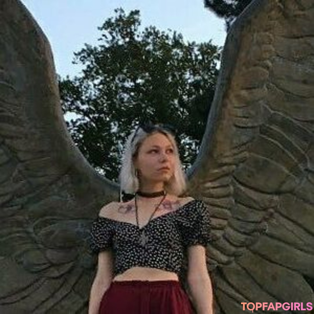 strwbrr star xxx images