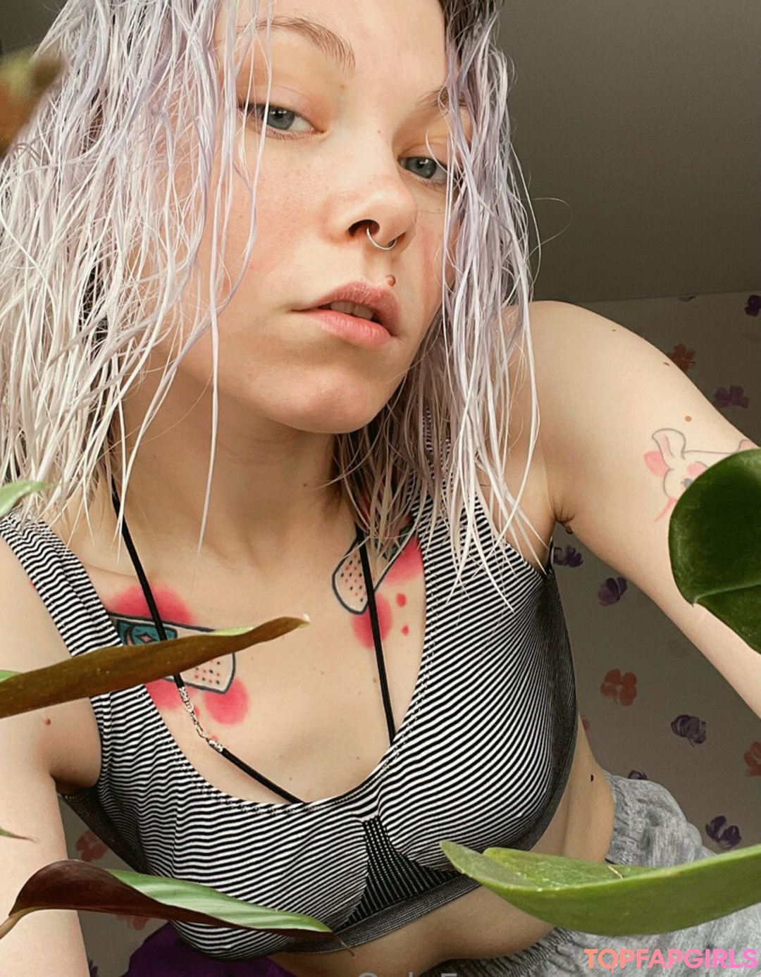 strwbrr model exclusive gallery