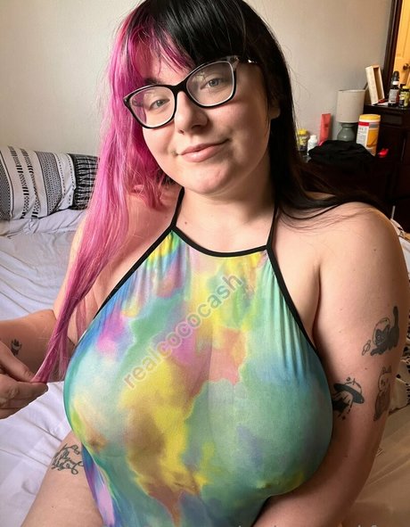 realcococashfree sexy model photo