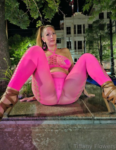 thetiffanyflowers star naked picture